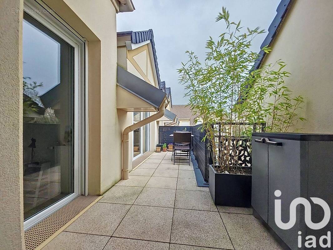 Photo 1 - Appartement à SAINT-GERMAIN-LES-ARPAJON