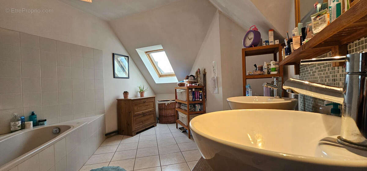Maison à COMBRIT