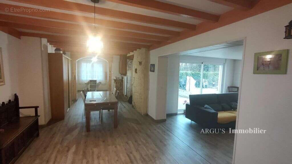 Maison à CIVRAY