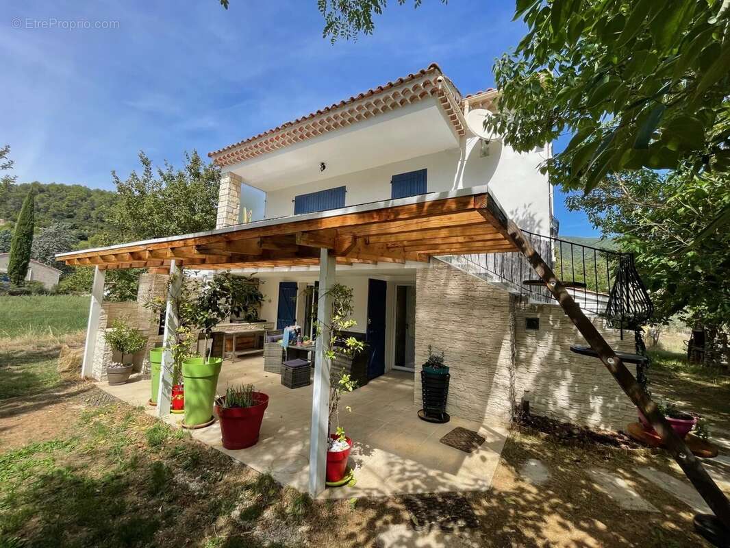 Maison à SIGNES