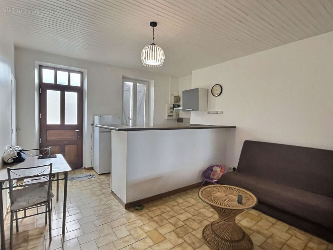 Maison à MONCLAR