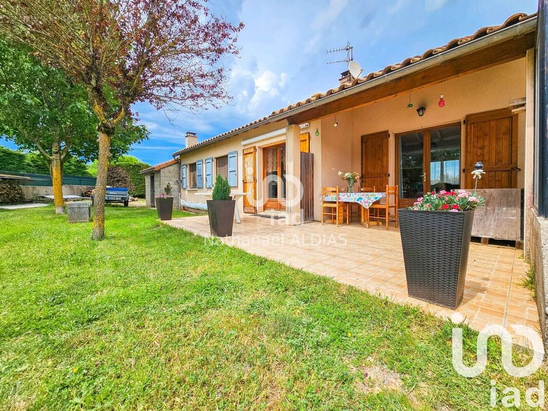 Photo 1 - Maison à LA CAVALERIE