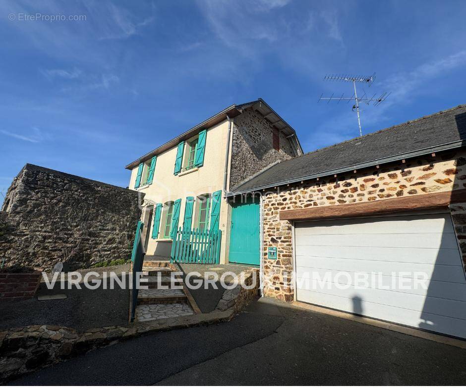 Maison à PORT-BRILLET