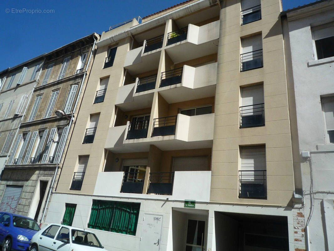 Appartement à MARSEILLE-5E