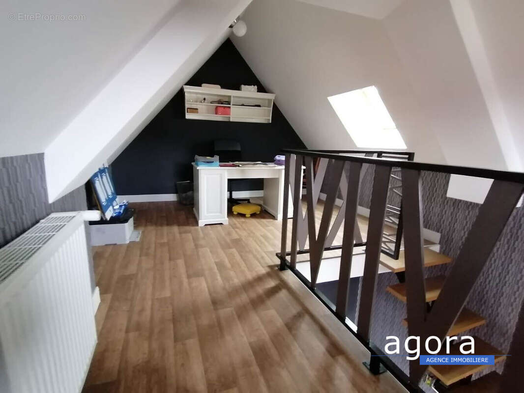 Maison à AUBOUE