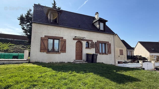 Maison à LIANCOURT