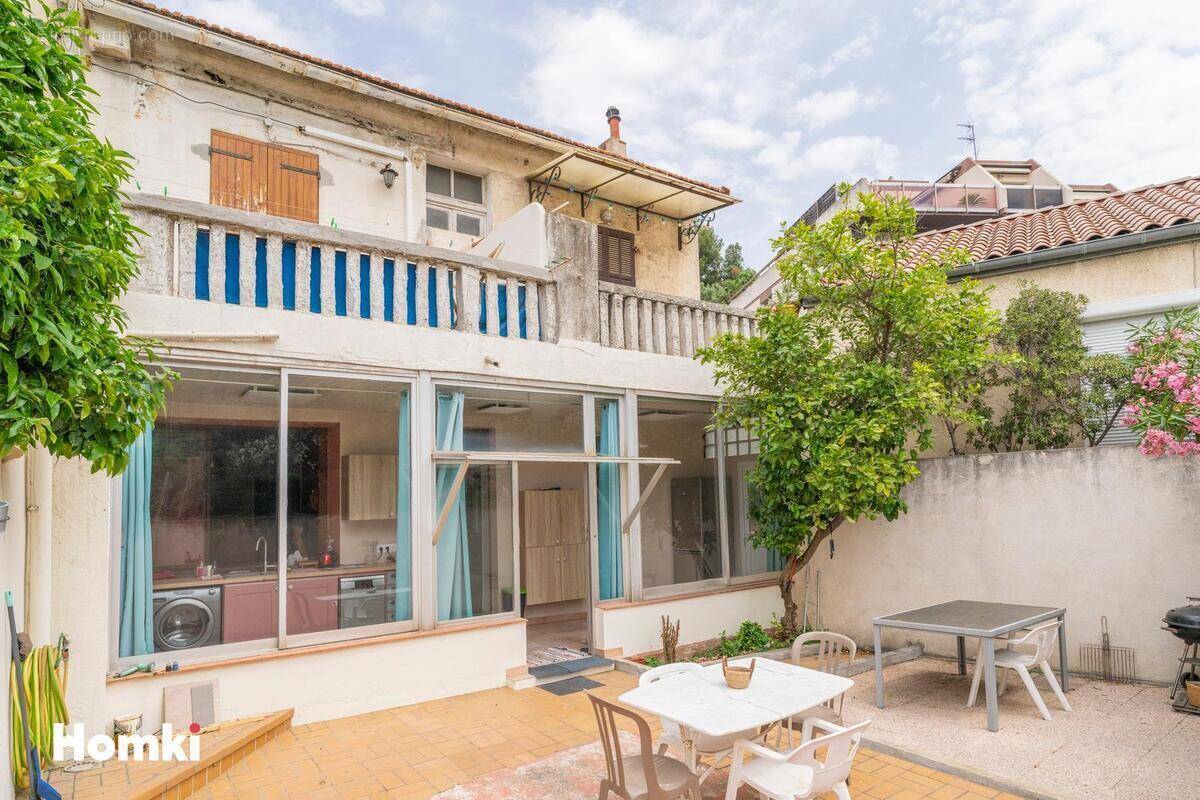 Appartement à MARSEILLE-7E