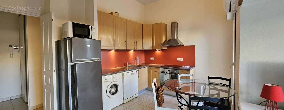 Appartement à SAINT-LAURENT-DU-VAR