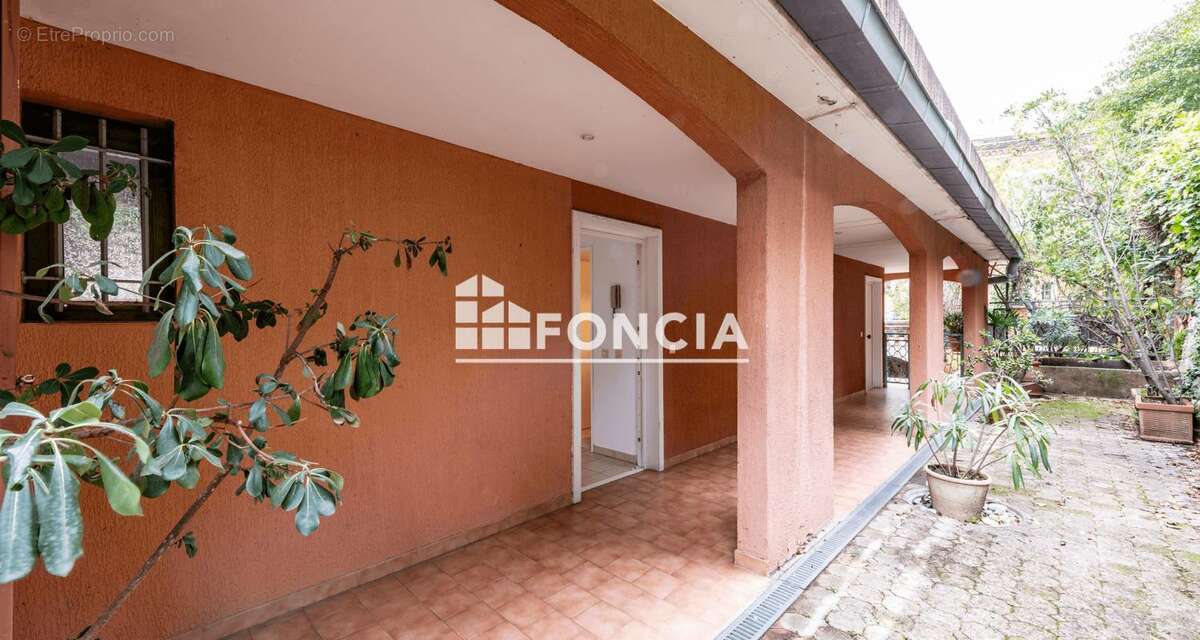 Appartement à MENTON