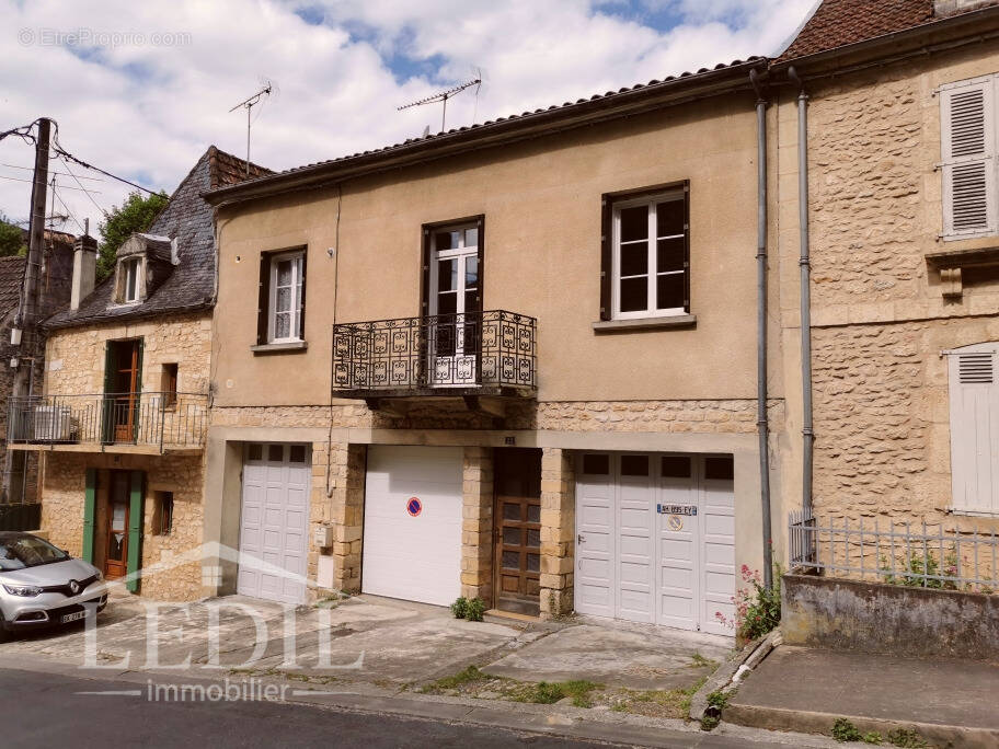Maison à MONTIGNAC