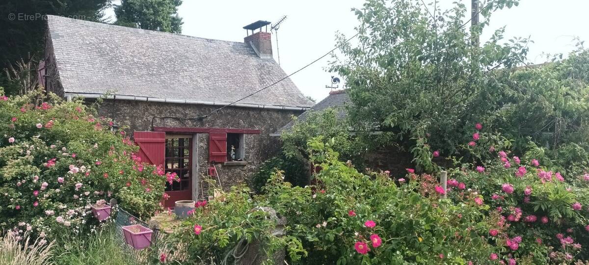 Maison à CHALLAIN-LA-POTHERIE