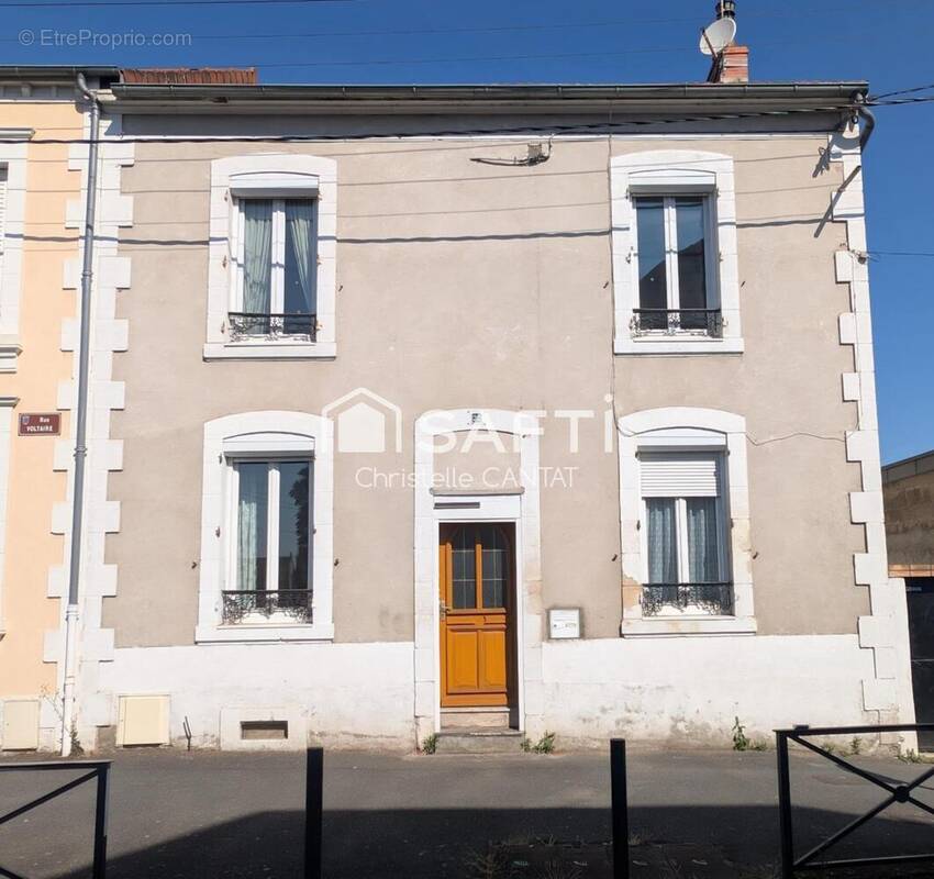 Photo 1 - Maison à MONTLUCON