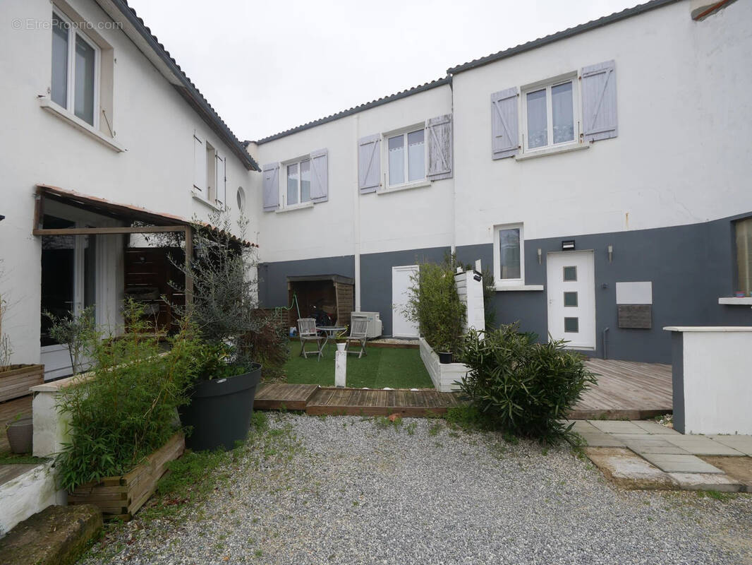Appartement à AIGREFEUILLE-D&#039;AUNIS