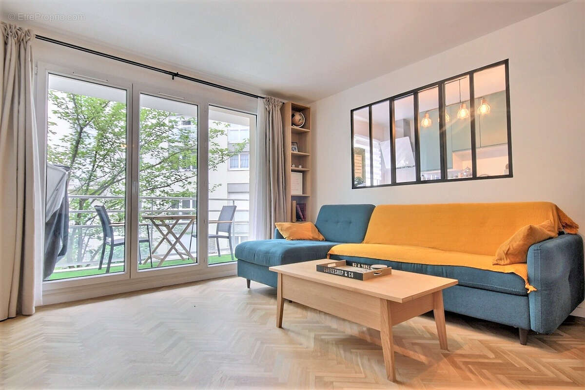 Appartement à SURESNES