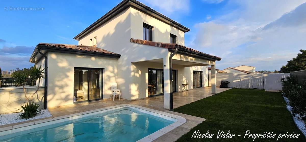 Maison à MONTELIMAR