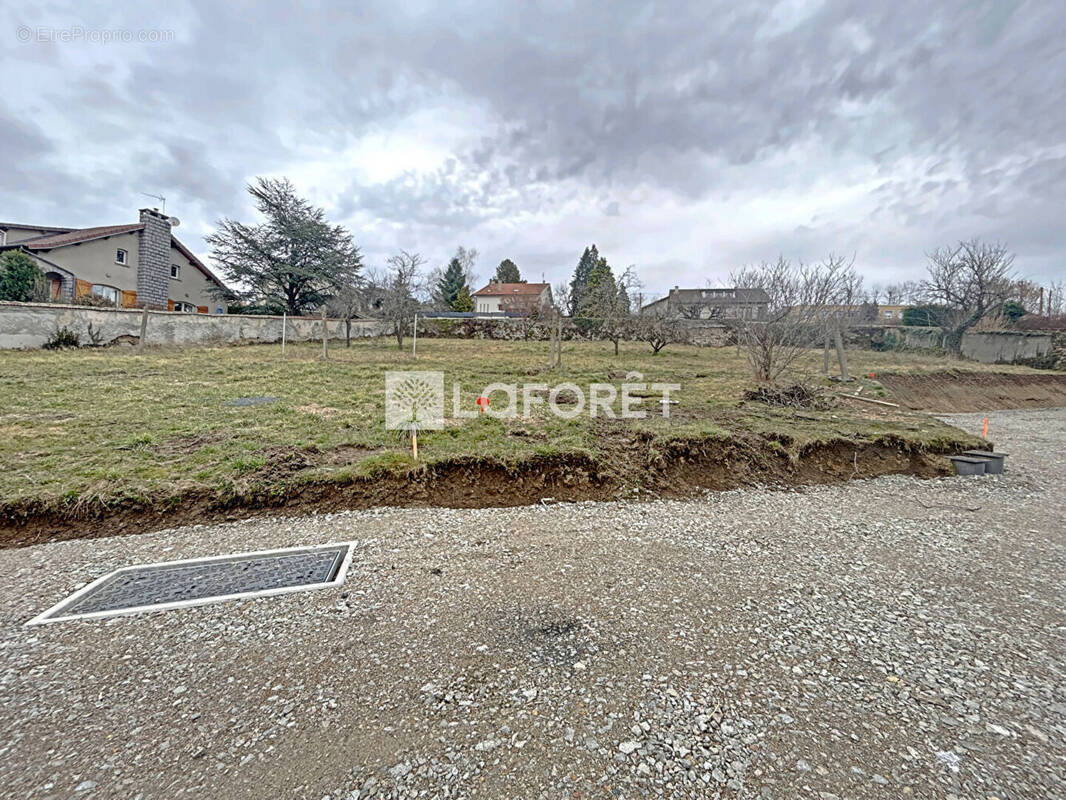 Terrain à MONISTROL-SUR-LOIRE