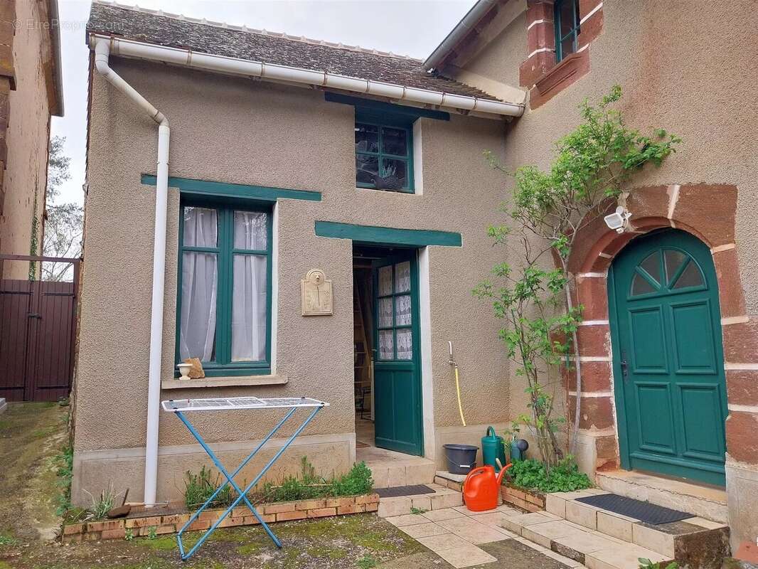 Maison à CHAILLAC