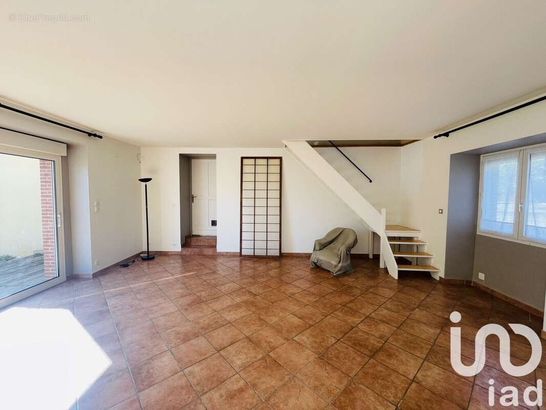 Photo 8 - Maison à LAGRAVE