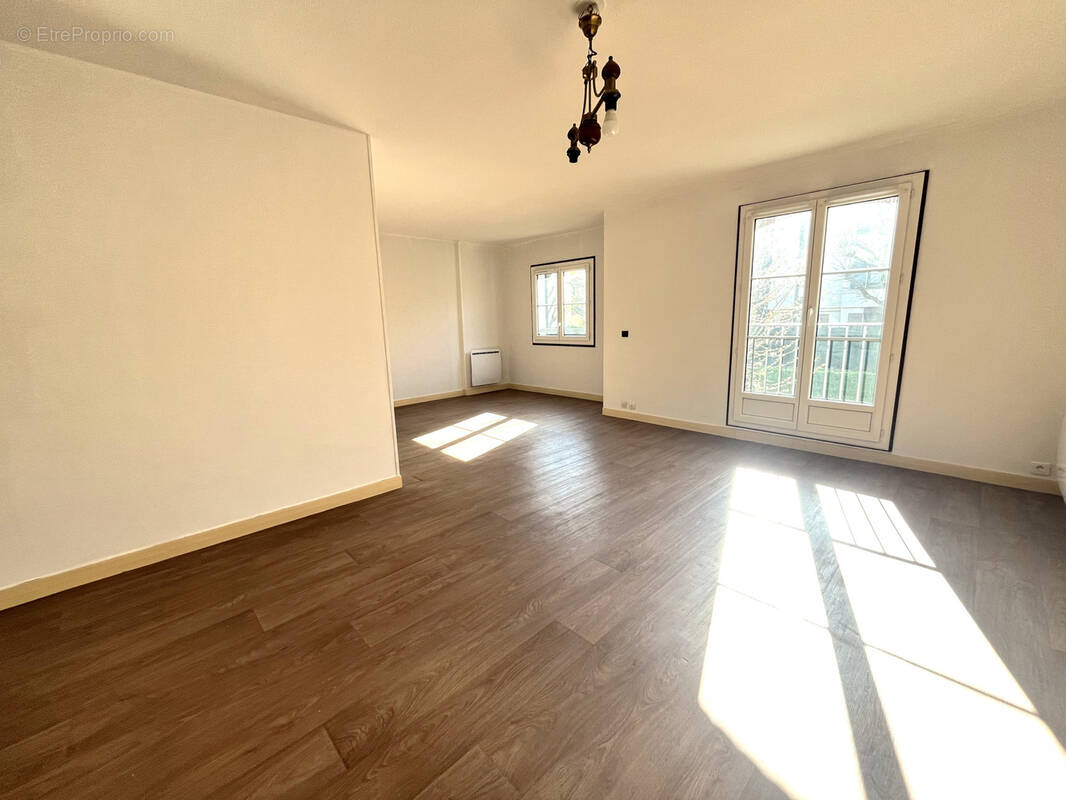 Appartement à SAINT-BRICE-SOUS-FORET
