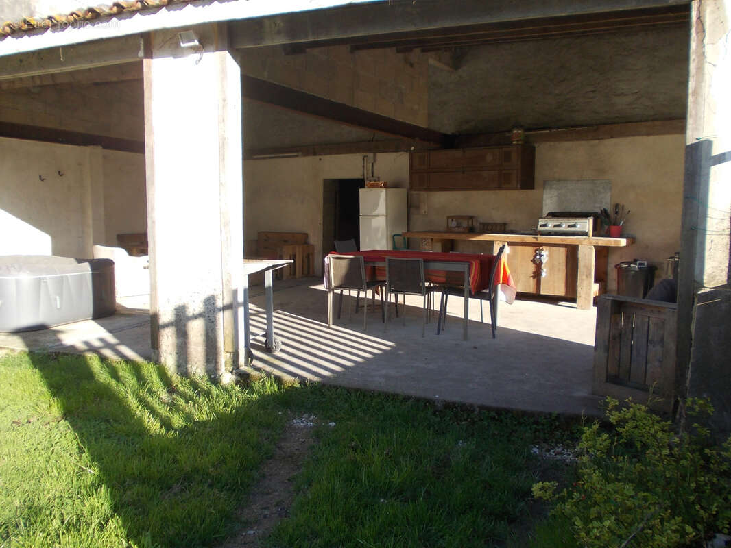 Maison à SAINTE-SEVERE
