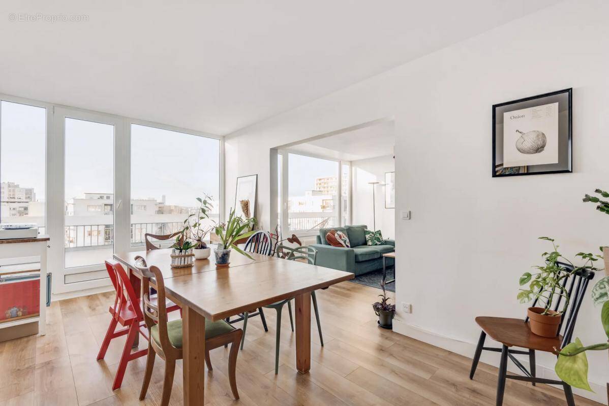 Appartement à SAINT-DENIS