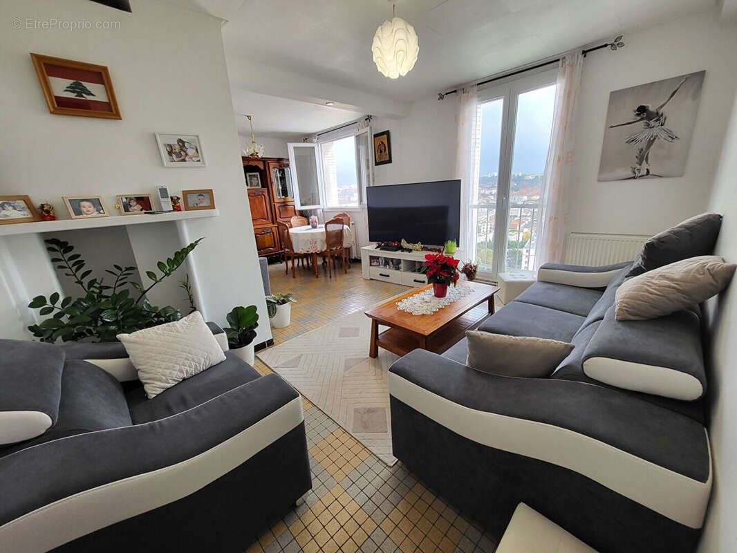 Appartement à MARSEILLE-14E