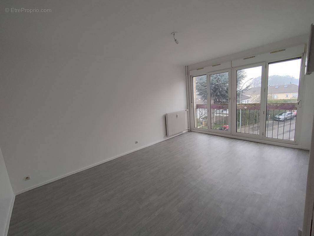 Appartement à CREPY-EN-VALOIS