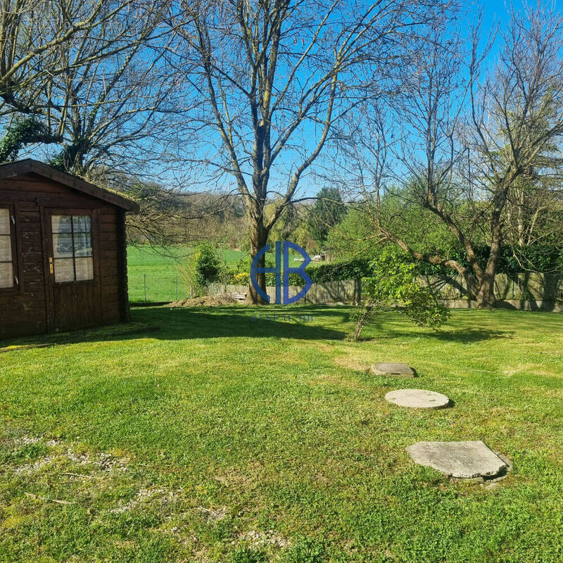 Terrain à CESSIEU