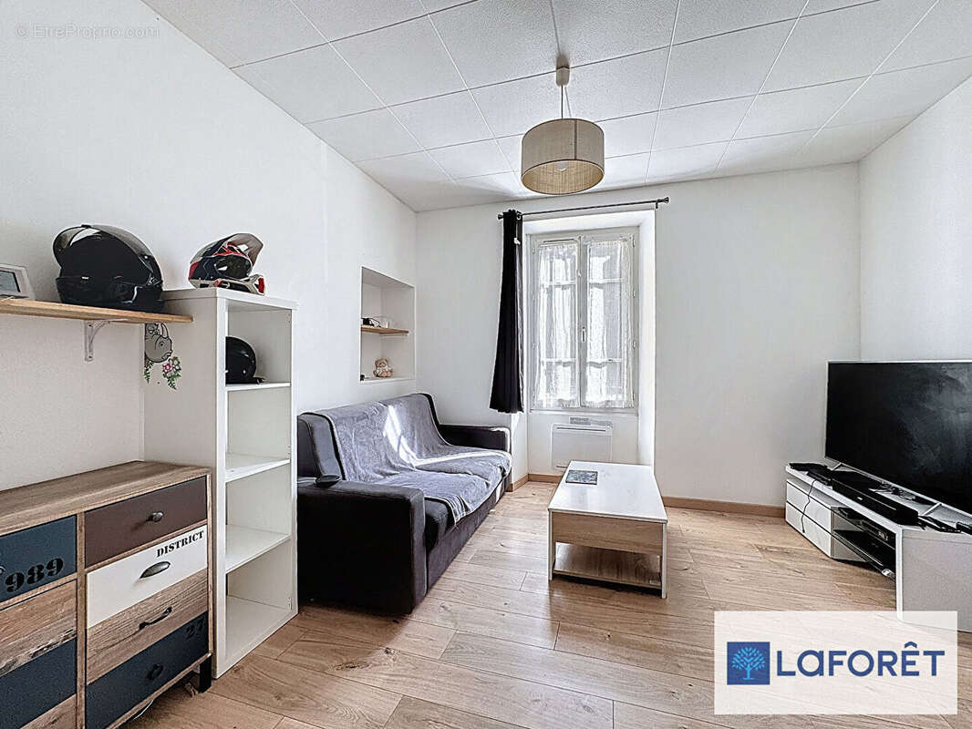 Appartement à BEYNES
