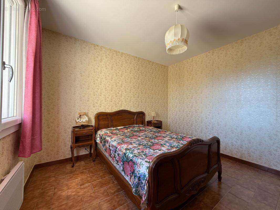 Maison à LABLACHERE