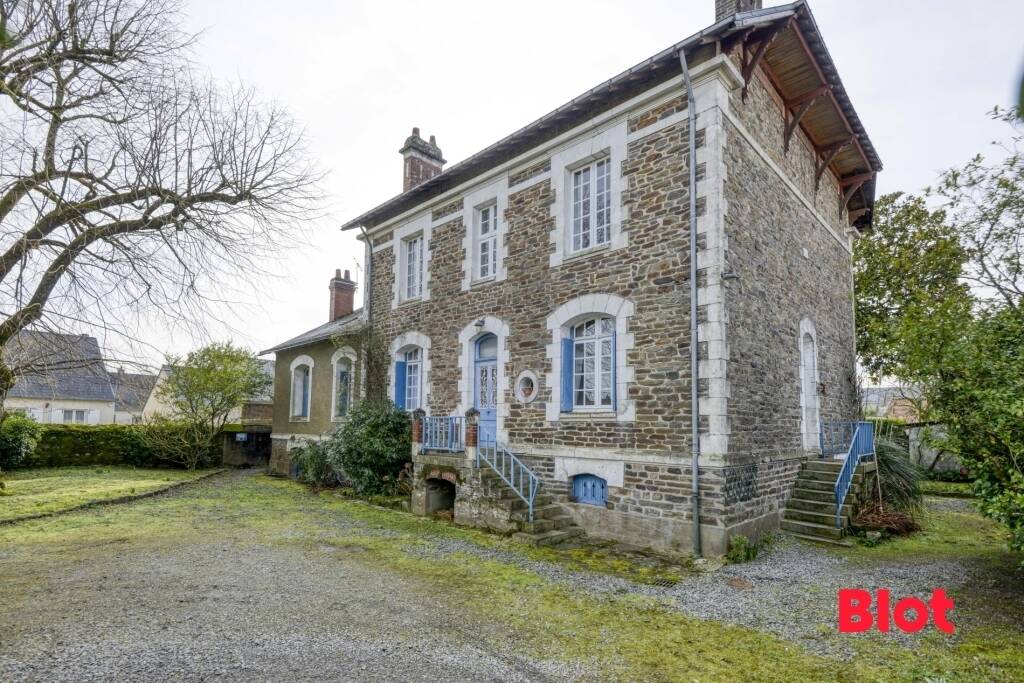 Maison à SAINTE-LUCE-SUR-LOIRE