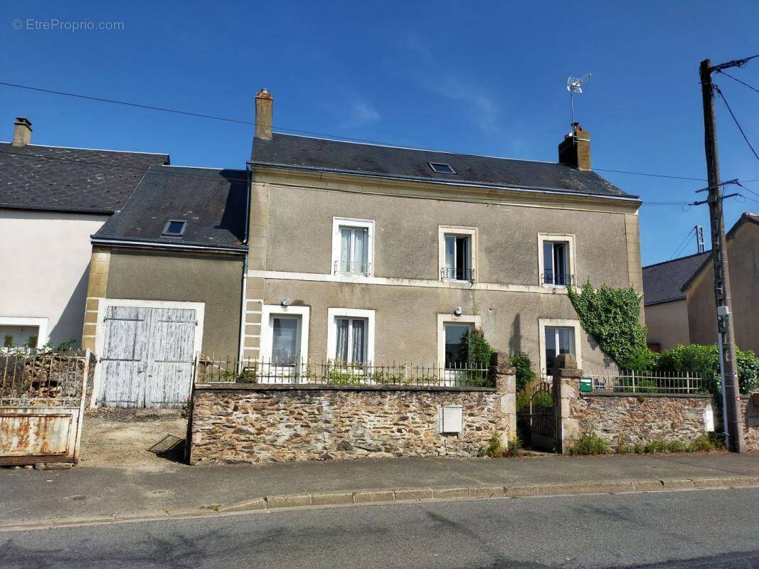 Maison à SILLE-LE-GUILLAUME