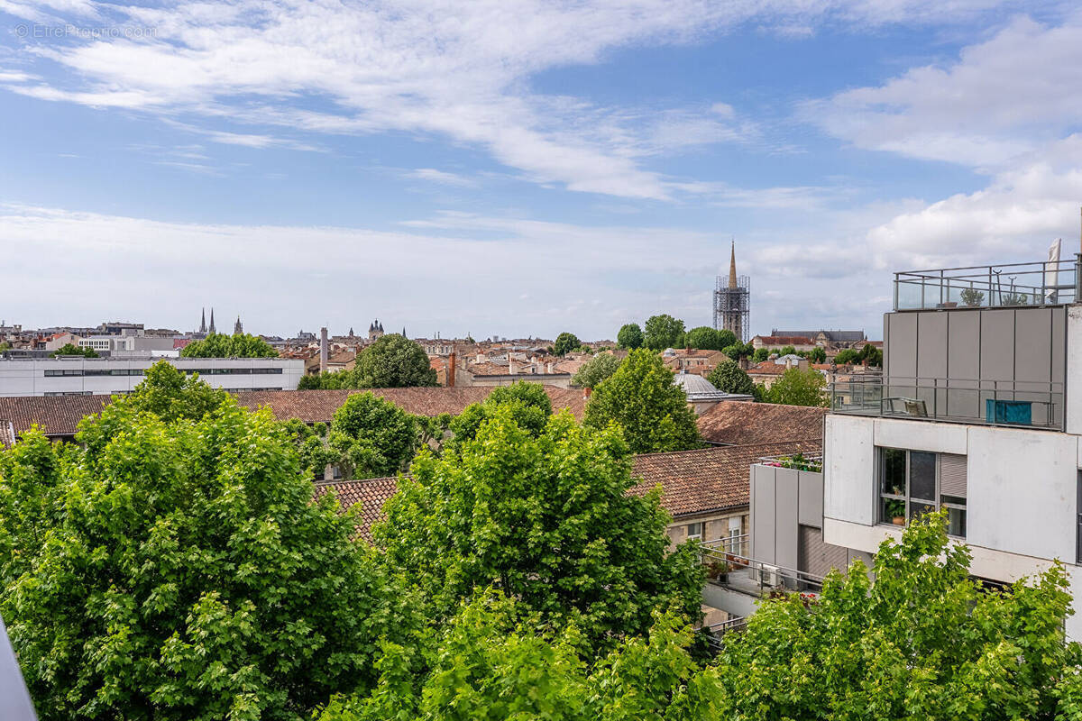 Appartement à BORDEAUX