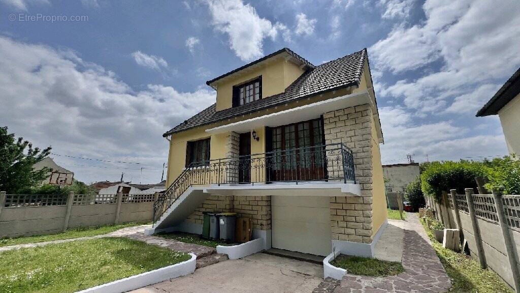Maison à MITRY-MORY