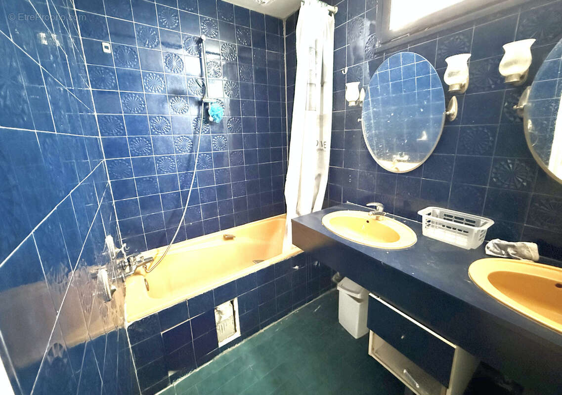 Appartement à MARSEILLE-10E