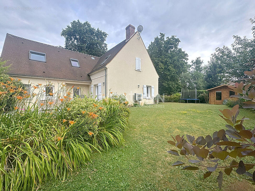 Maison à LAMORLAYE