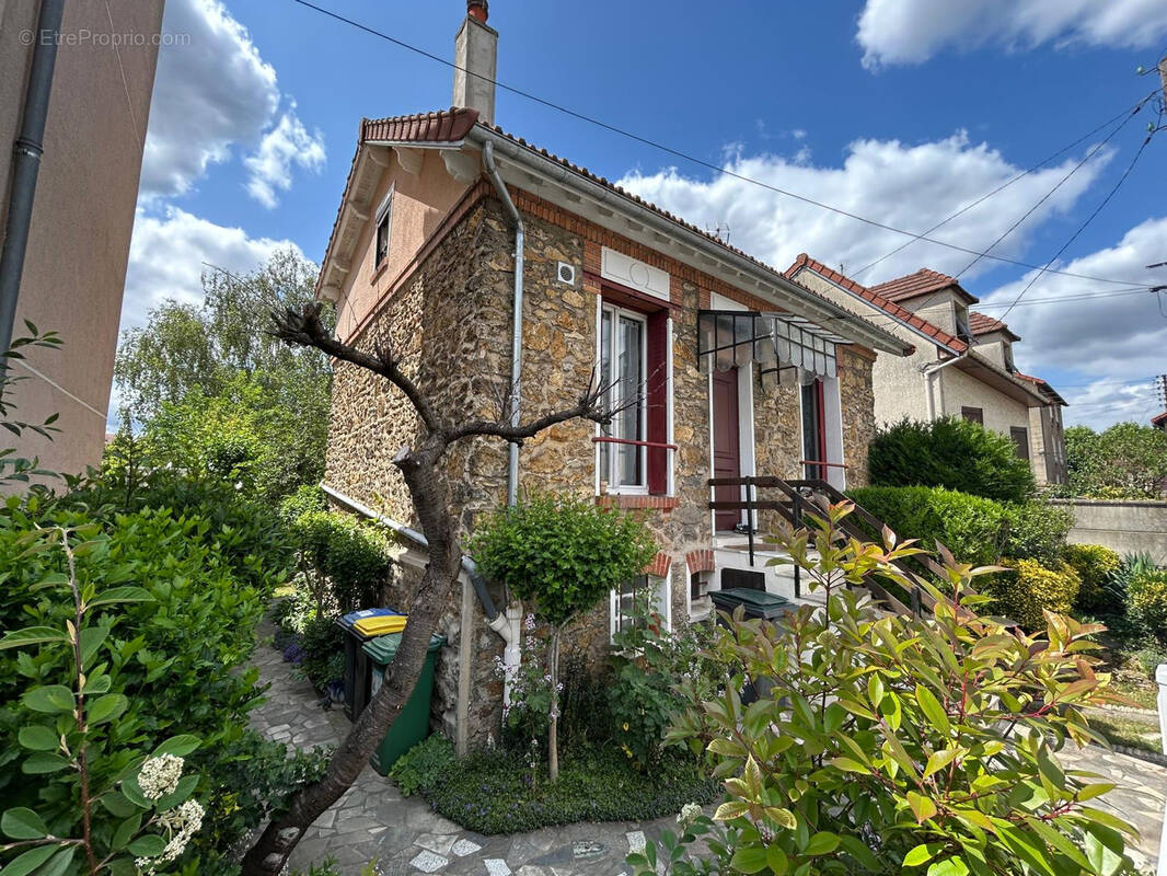 Maison à VILLENEUVE-SAINT-GEORGES