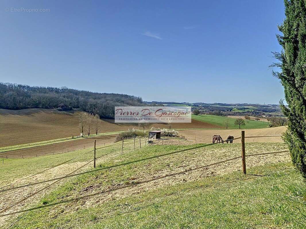 ref26970001633da331 - Maison à AUCH