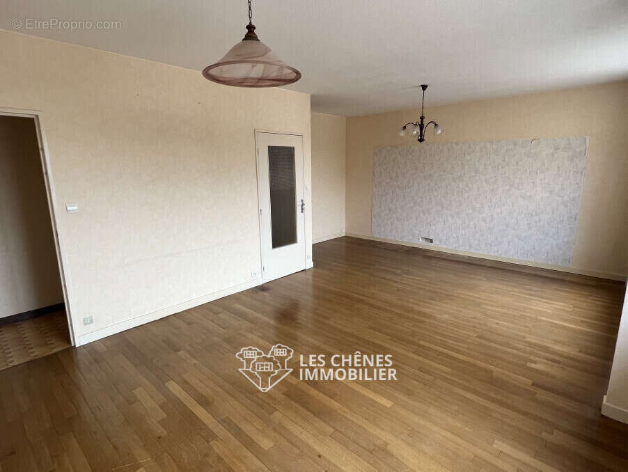 Maison à AUBOUE