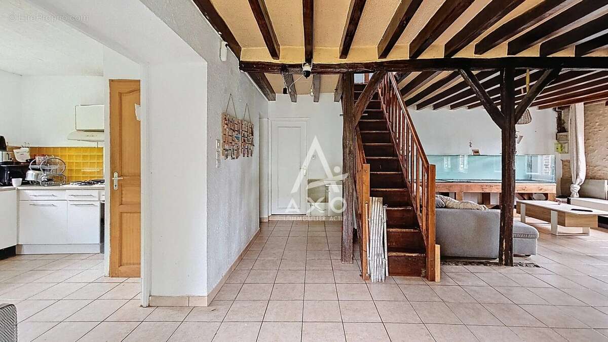 Maison à LA CHAPELLE-SAINT-SEPULCRE