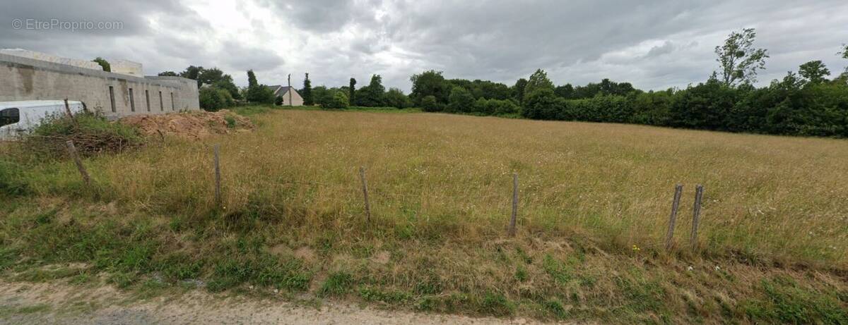 Terrain à GOVEN