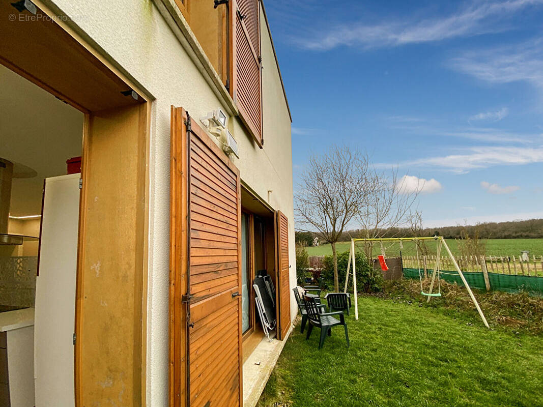 Maison à MENUCOURT