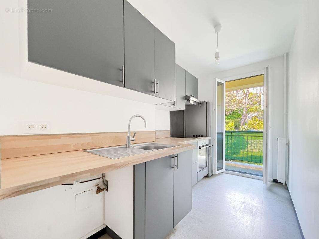 Appartement à VENCE