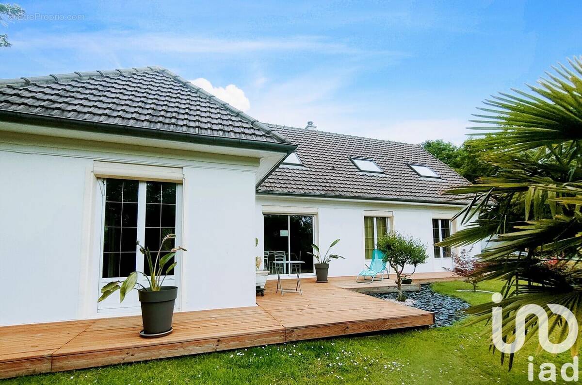 Photo 1 - Maison à BESSE-SUR-BRAYE