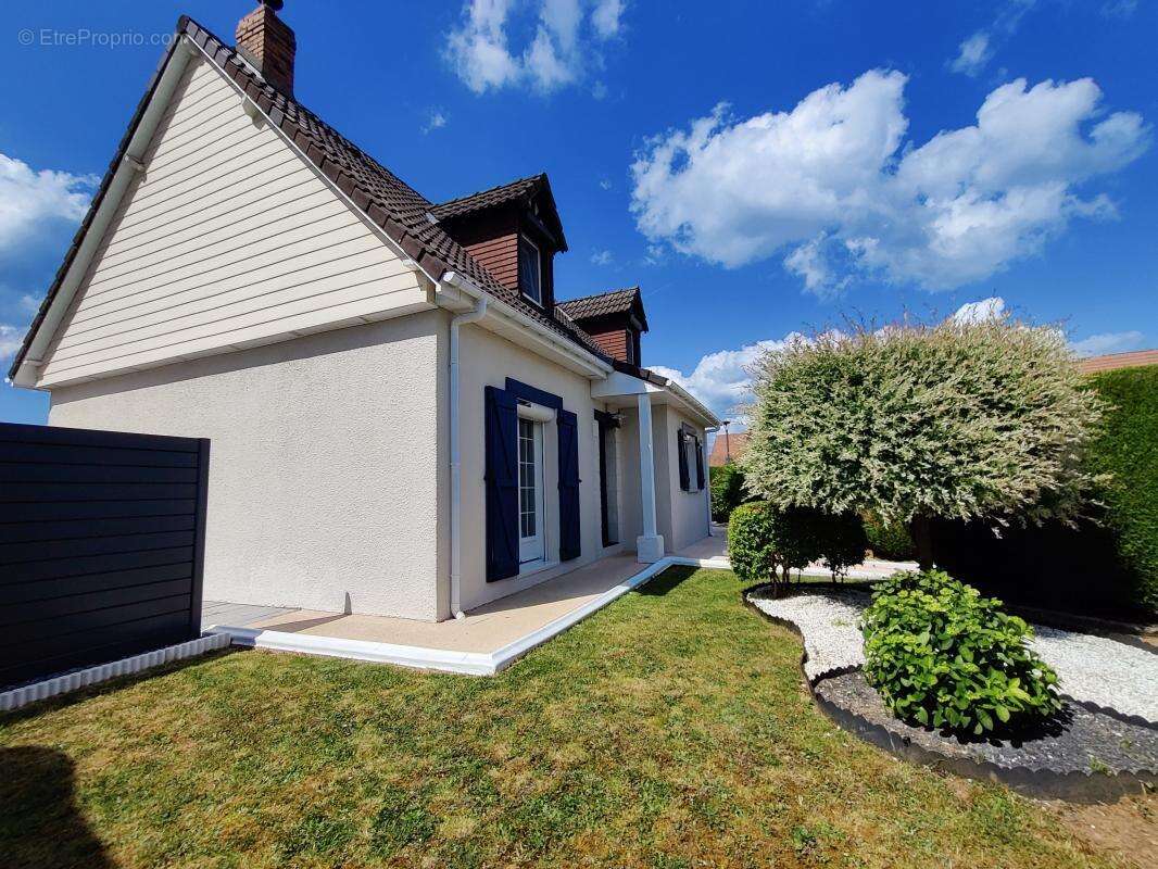 Maison à PETIT-COURONNE