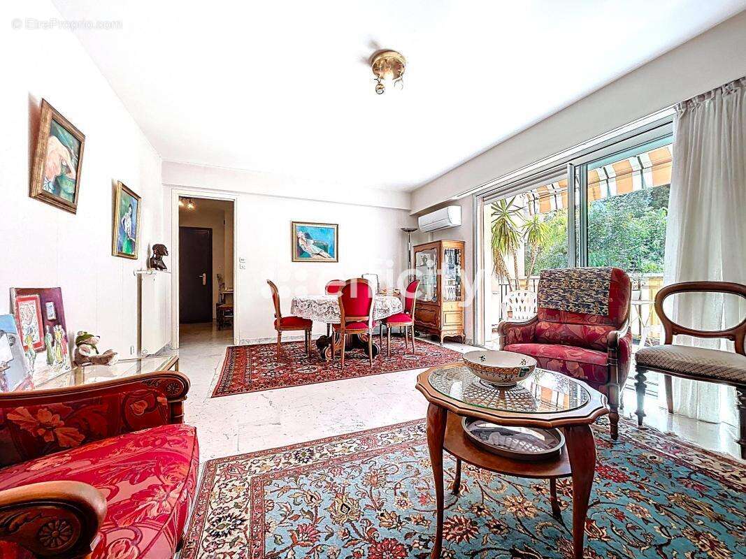 Appartement à LE CANNET