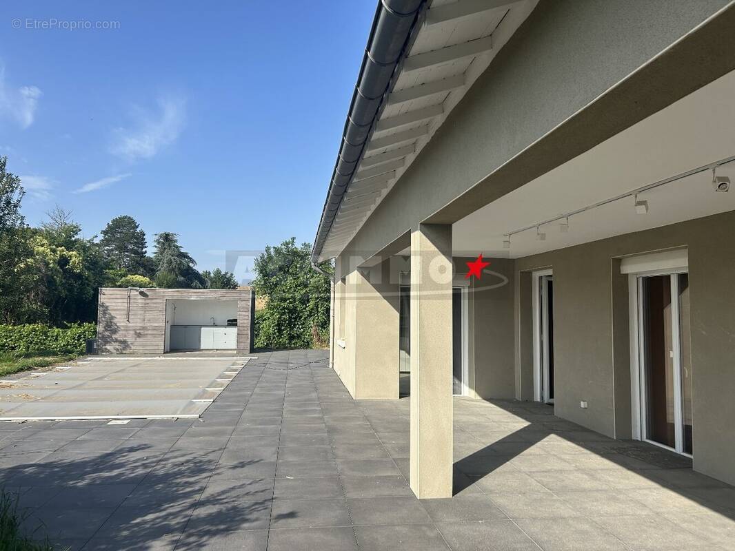 Maison à DREMIL-LAFAGE