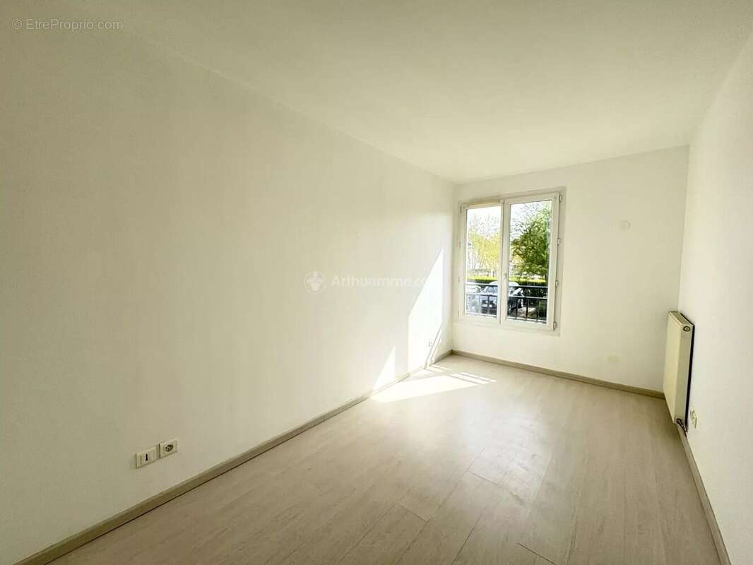 Appartement à MAGNY-LE-HONGRE