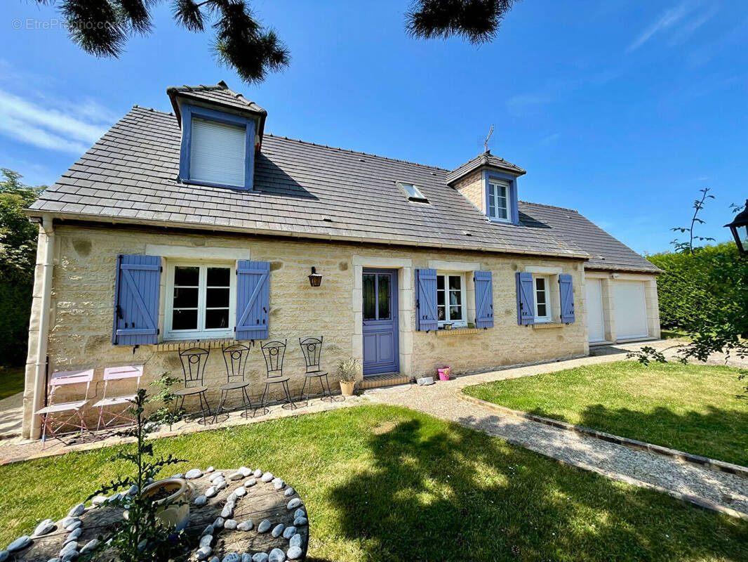 Maison à MARINES