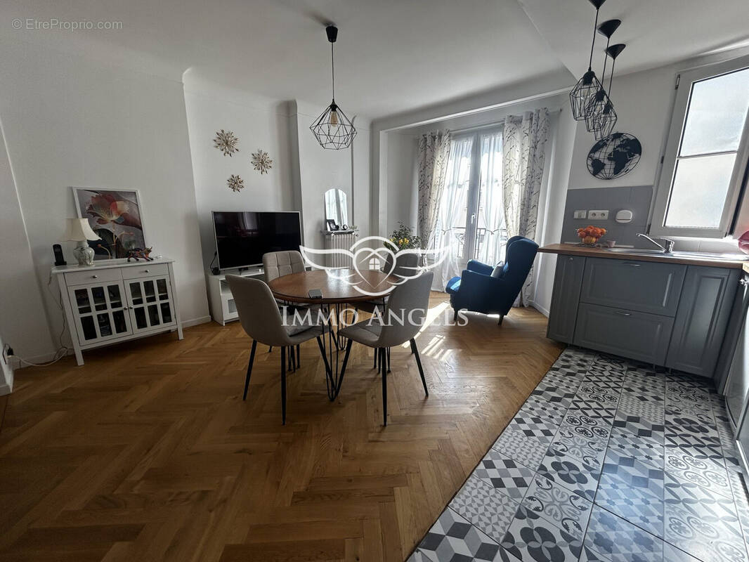 Appartement à ASNIERES-SUR-SEINE